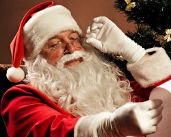 1 or 2 Night Family Stay, Oakfield Park Santa Express & In-House Grotto
